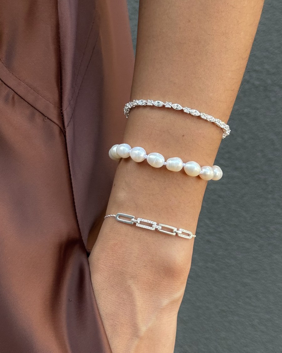 Pulseiras em Prata 925 e pérolas da Hilst